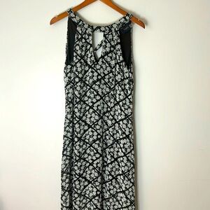 Just Taylor Black & White Daisy sleeveless Maxi Sheer dress size 8 NWT